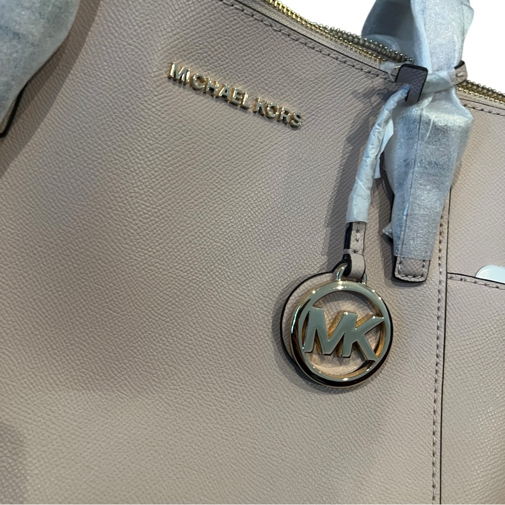 Michael Kors Charlotte Large Top-Zip Tote in the color Powder Blush. - Picture 2 of 4